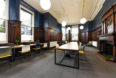 1 bed flat, College Square East, Holylands, Belfast, BT16DJ - Image 1